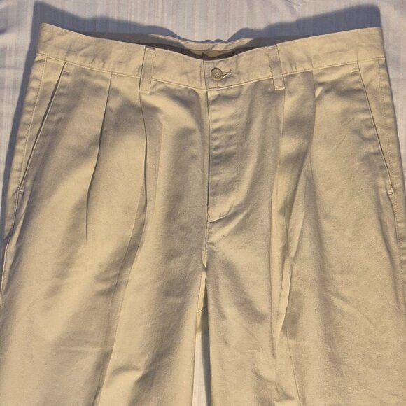 Dockers Men's pleated Khakis in size 36/30 - Picture 3 of 16